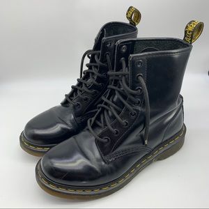 Dr. Marten's "THE ORIGINAL" Lace-up Boots